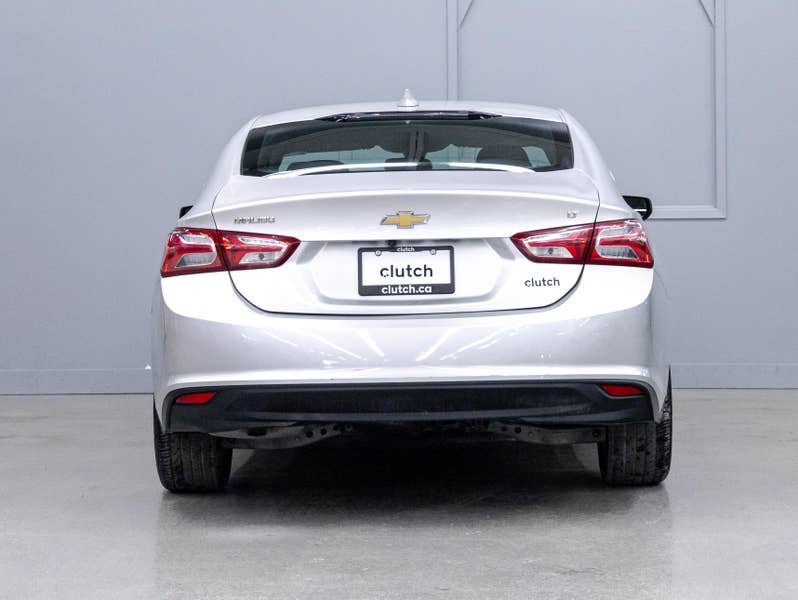 Vehicle photo 4