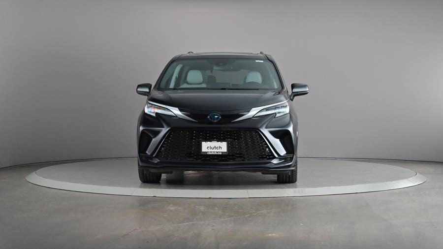 Vehicle photo 3