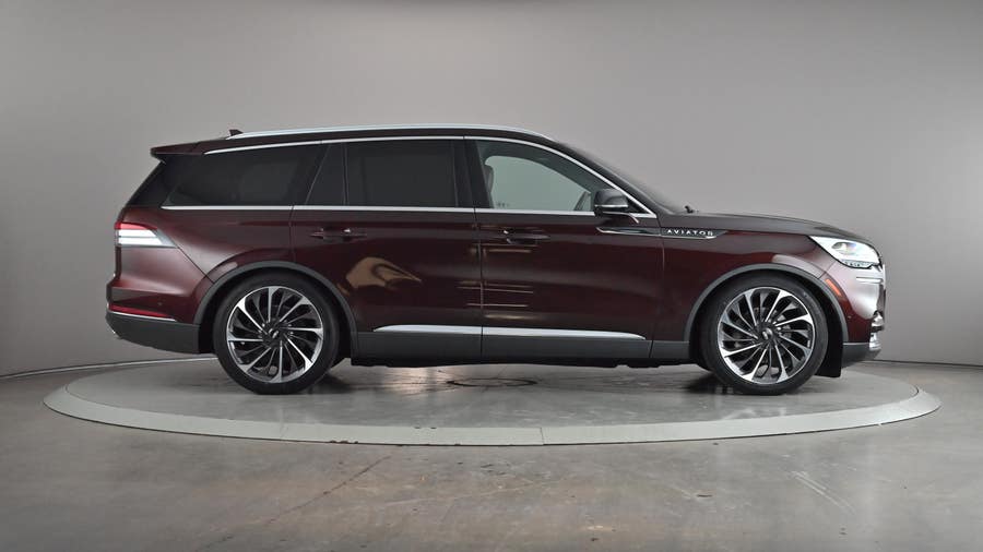 Vehicle photo 4