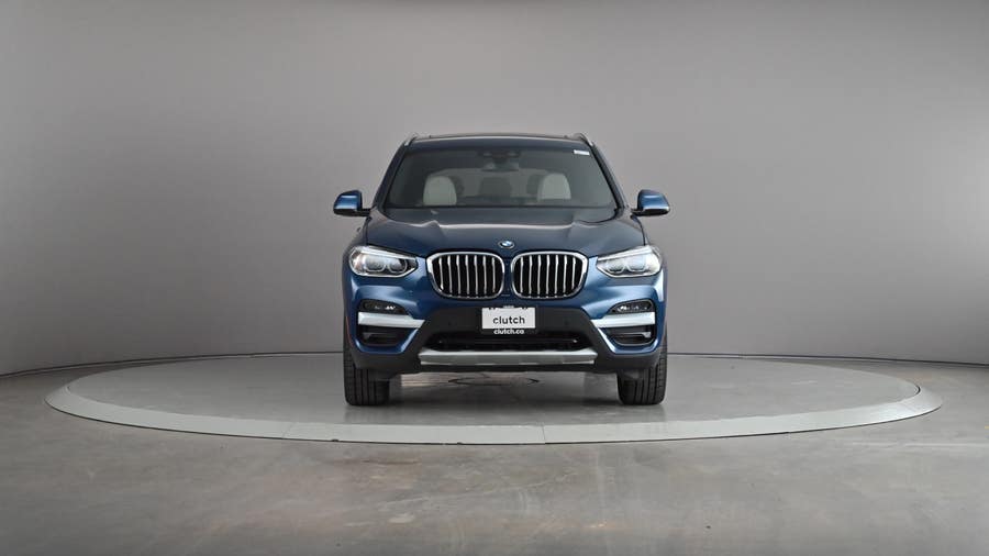 Vehicle photo 3