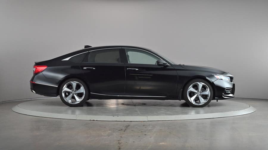 Vehicle photo 4