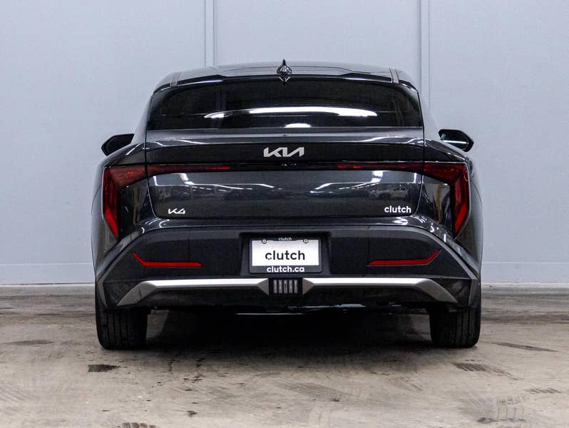 Vehicle photo 4