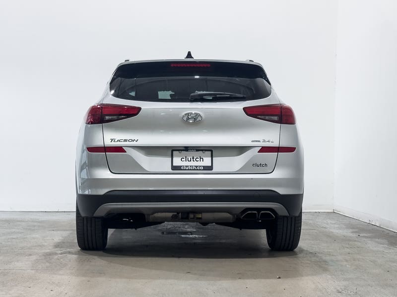 Vehicle photo 4
