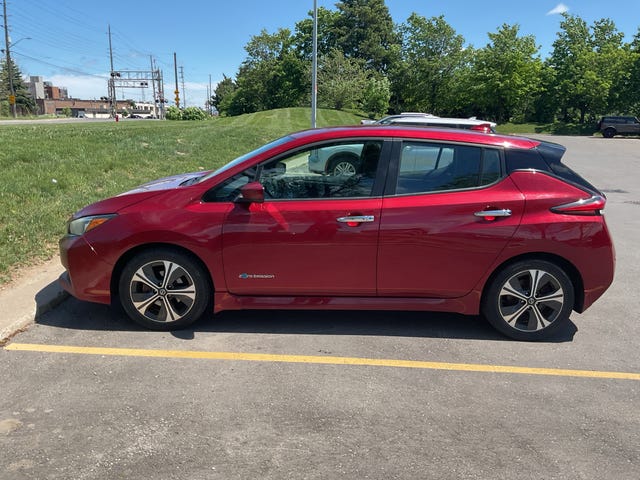 Nissan LEAF SV