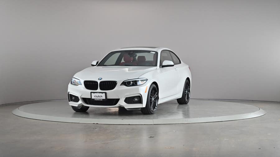 Vehicle photo 2