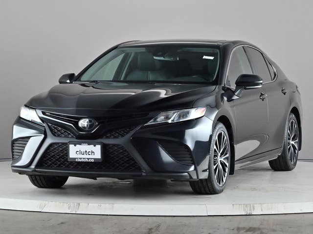 Toyota Camry SE w/ Upgrade Pkg.