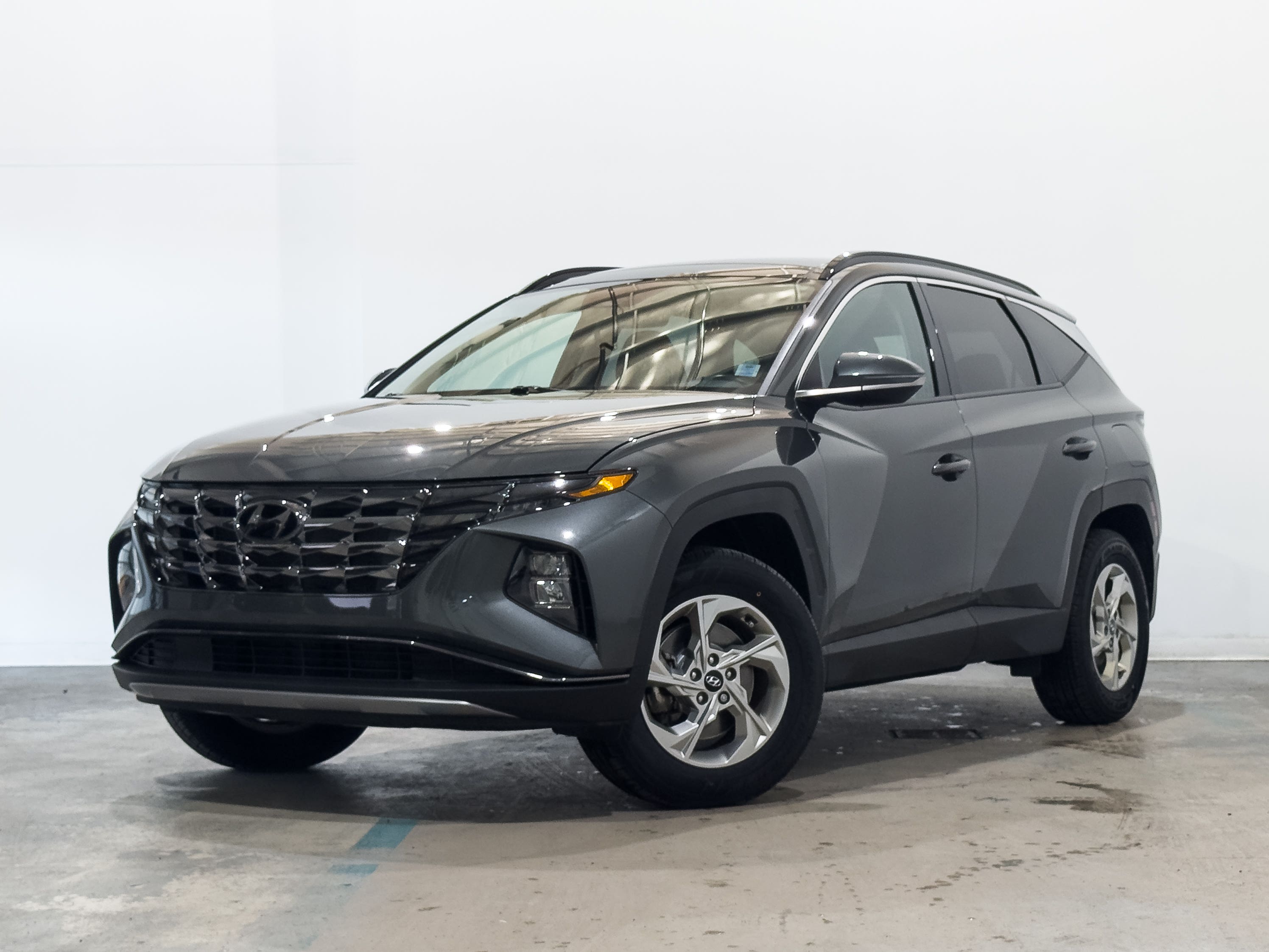 Gray 2023 Hyundai Tucson SUV / Crossover  Automatic