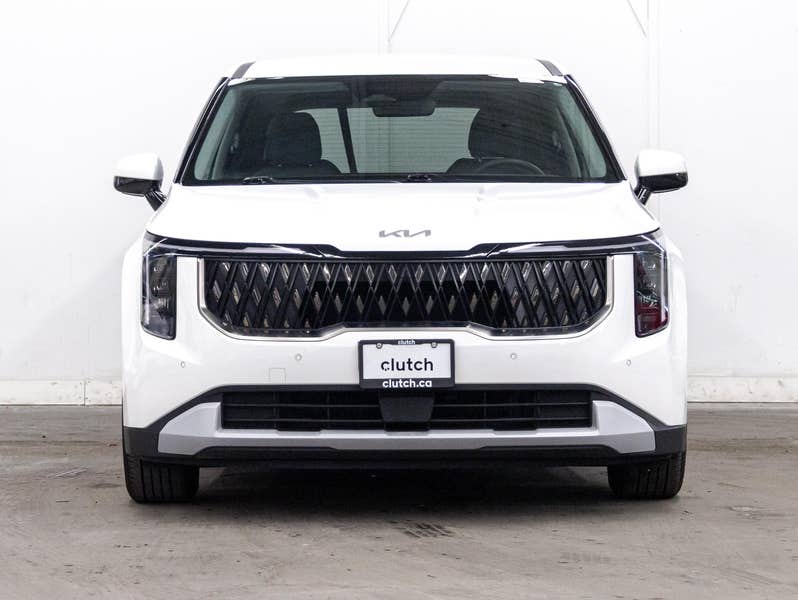 Vehicle photo 2