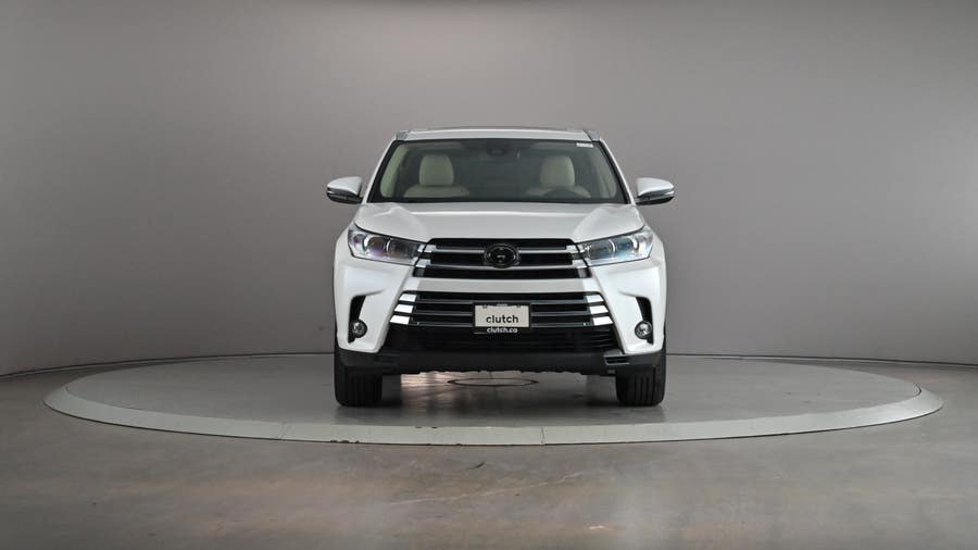 Vehicle photo 3