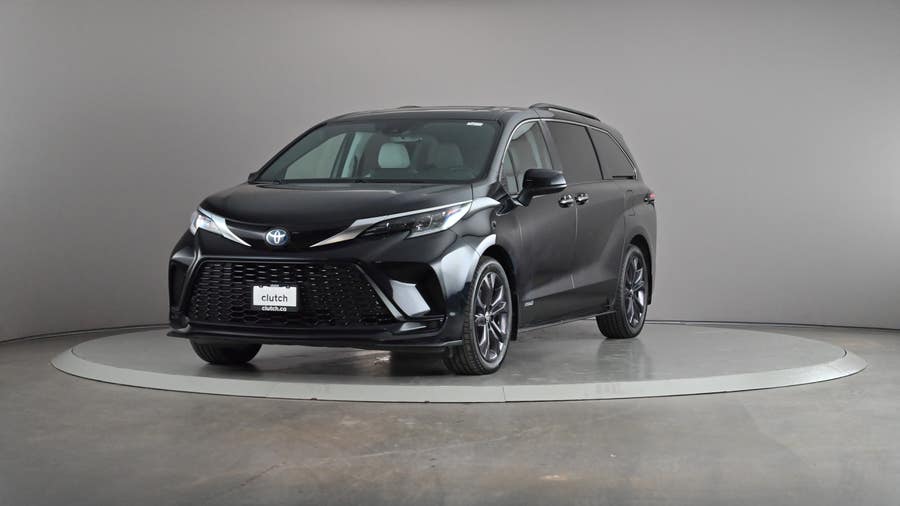 Vehicle photo 2