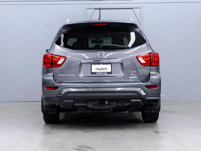 Vehicle photo 4