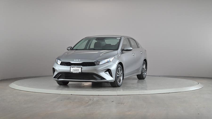 Vehicle photo 2