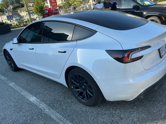 Tesla Model 3 RWD