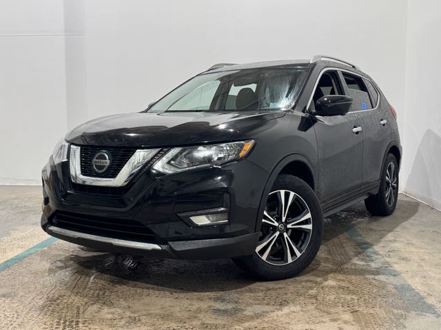 Nissan Rogue SV Moonroof
