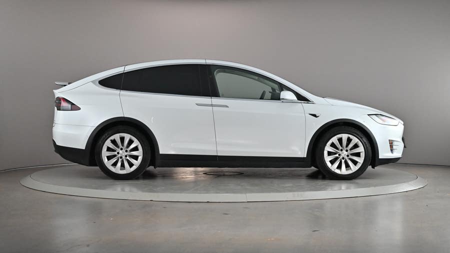 Vehicle photo 4