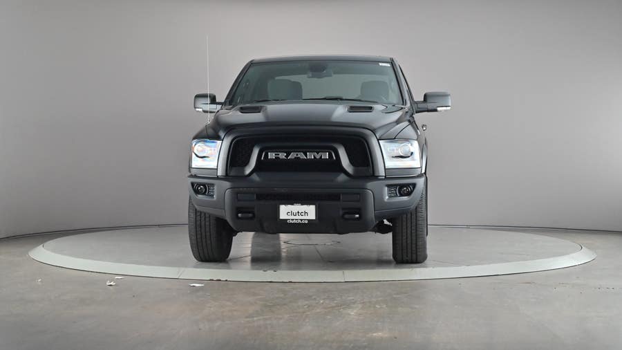 Vehicle photo 3