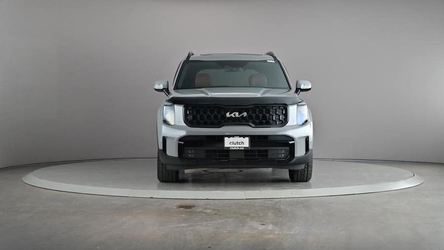 Vehicle photo 3