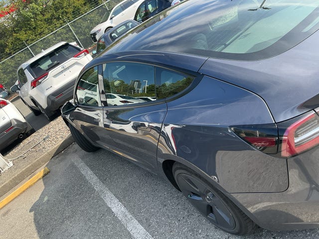 Tesla Model 3 RWD
