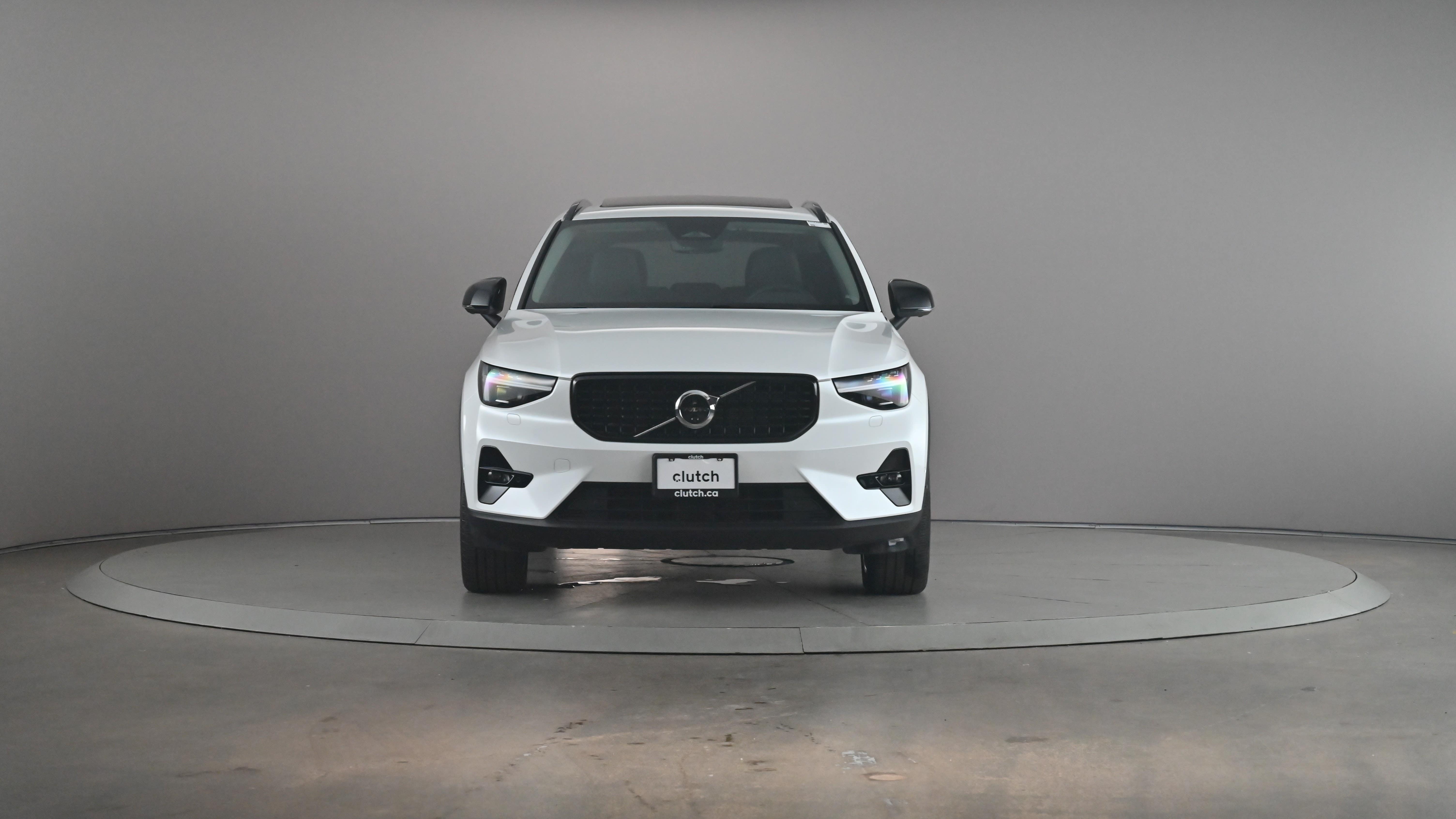 2023 Volvo XC40
