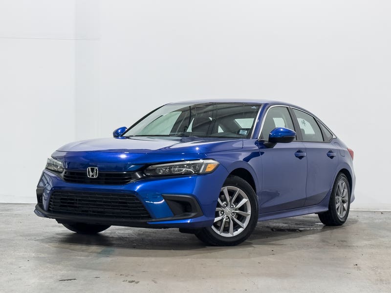 Vehicle photo 1