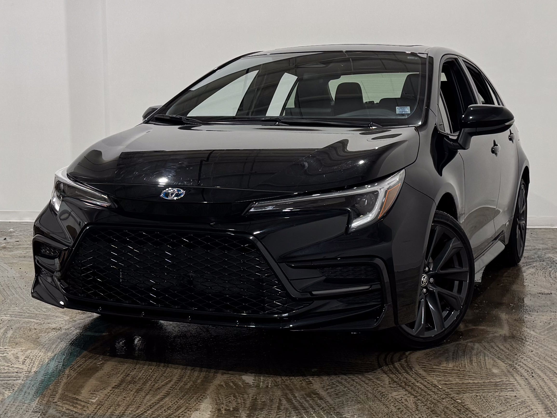 Toyota Corolla Hybrid SE AWD 2024