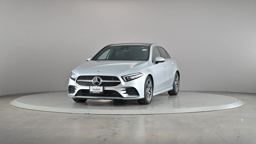 Vehicle photo 2