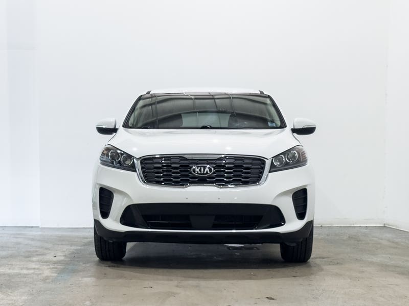 Vehicle photo 2