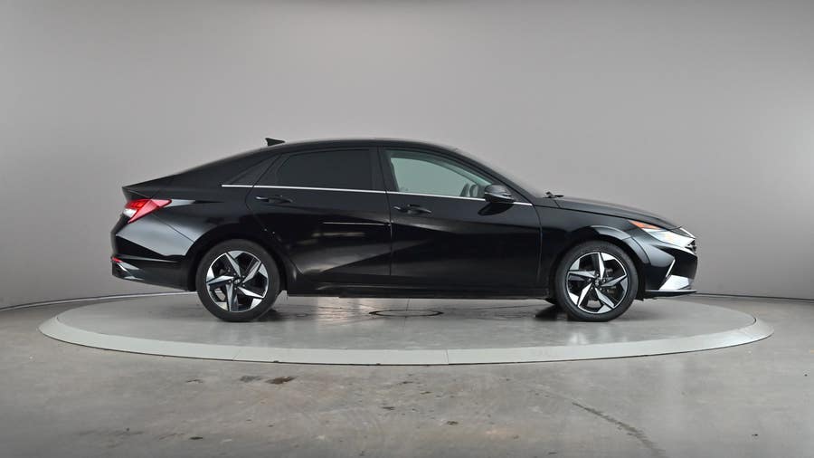 Vehicle photo 4