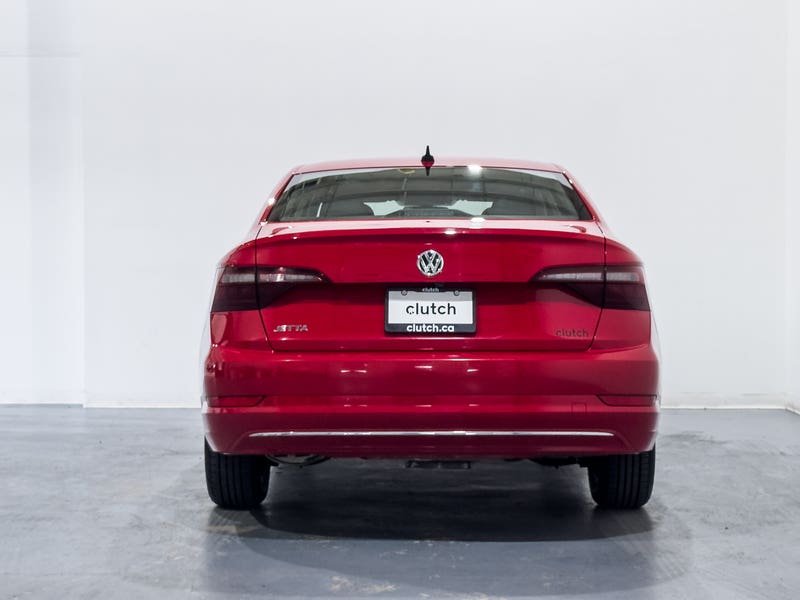 Vehicle photo 4