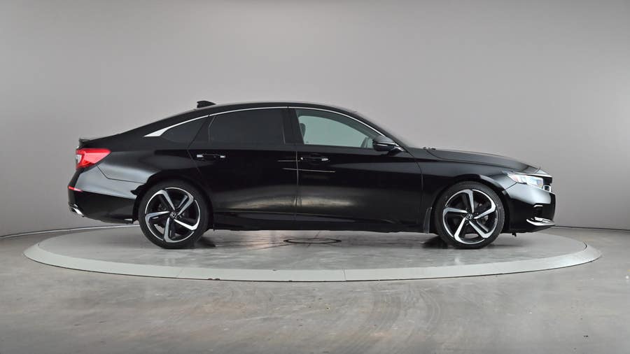Vehicle photo 4