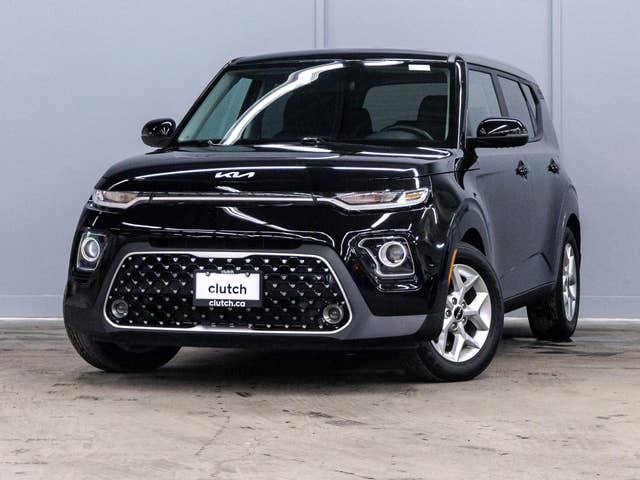Black 2022 Kia Soul
