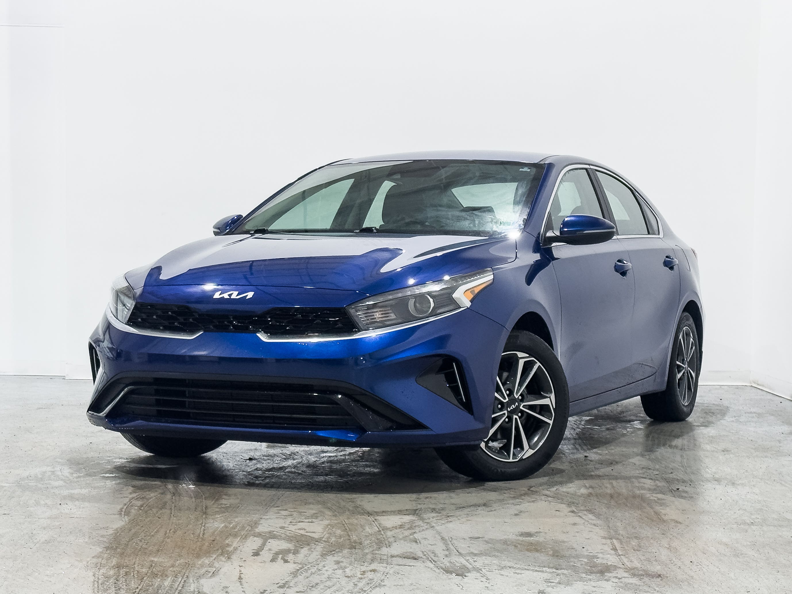 2024 Kia Forte EX FWD