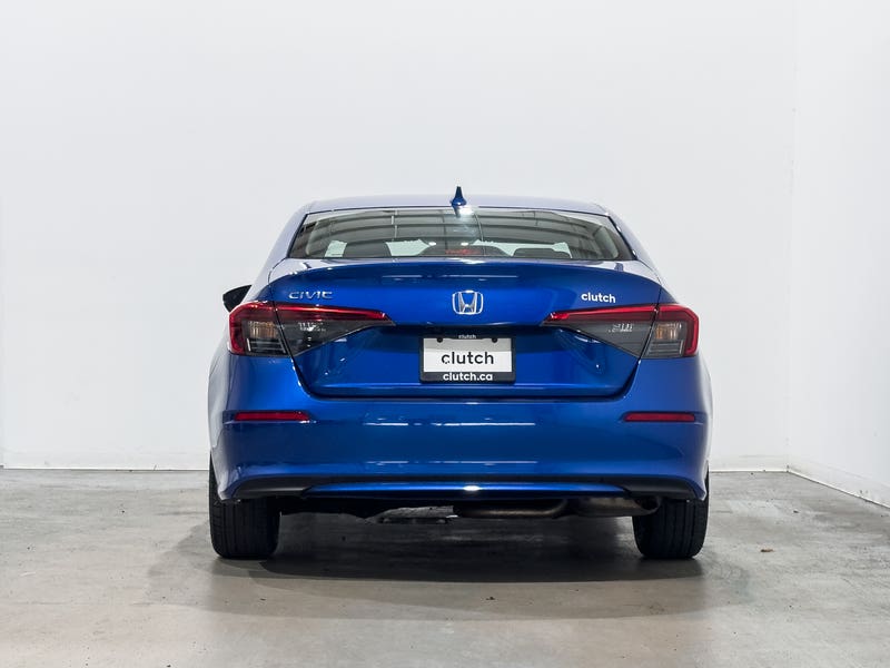 Vehicle photo 4