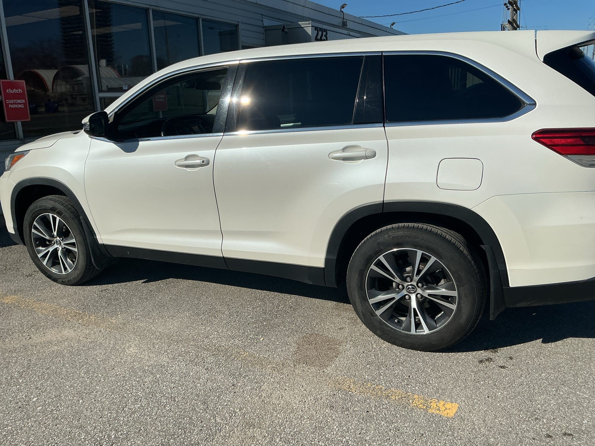 2019 Toyota Highlander LE AWD