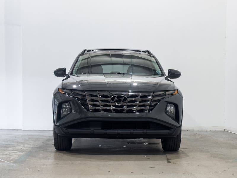 Vehicle photo 2