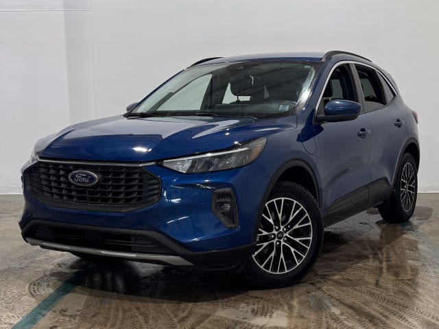 Ford Escape PHEV Base
