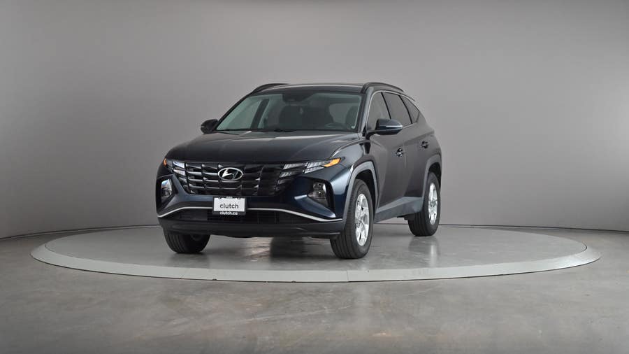 Vehicle photo 2