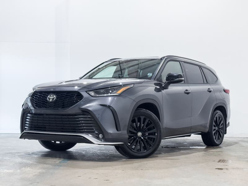 Vehicle photo 1