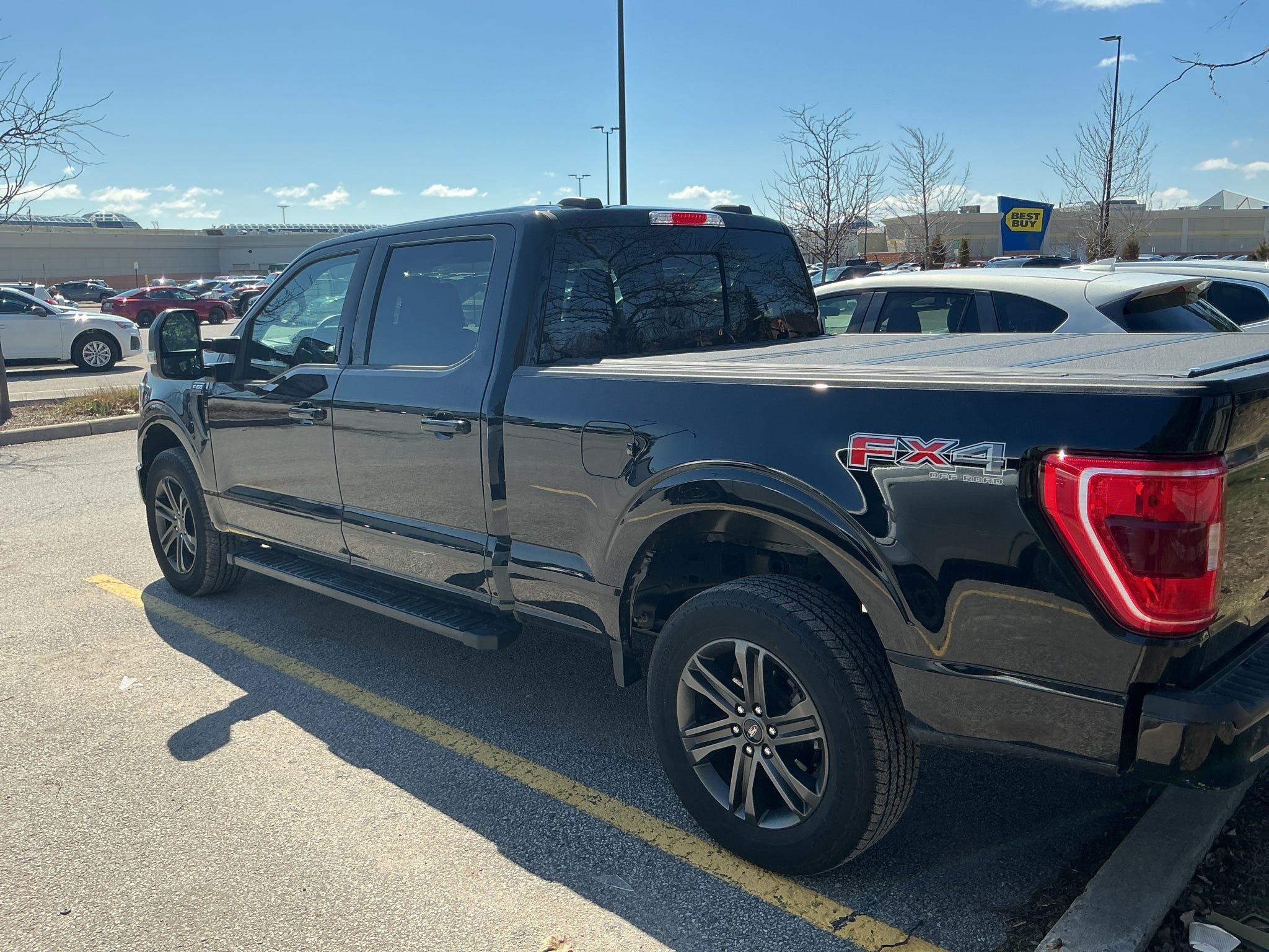 Ford F-150 XLT SuperCrew 4WD 2022
