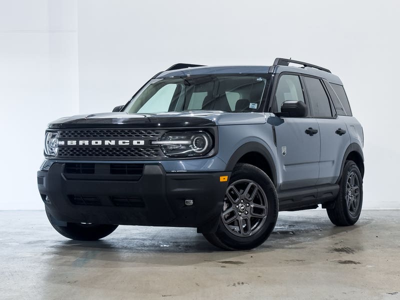 Vehicle photo 1