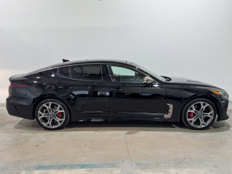 Vehicle photo 3