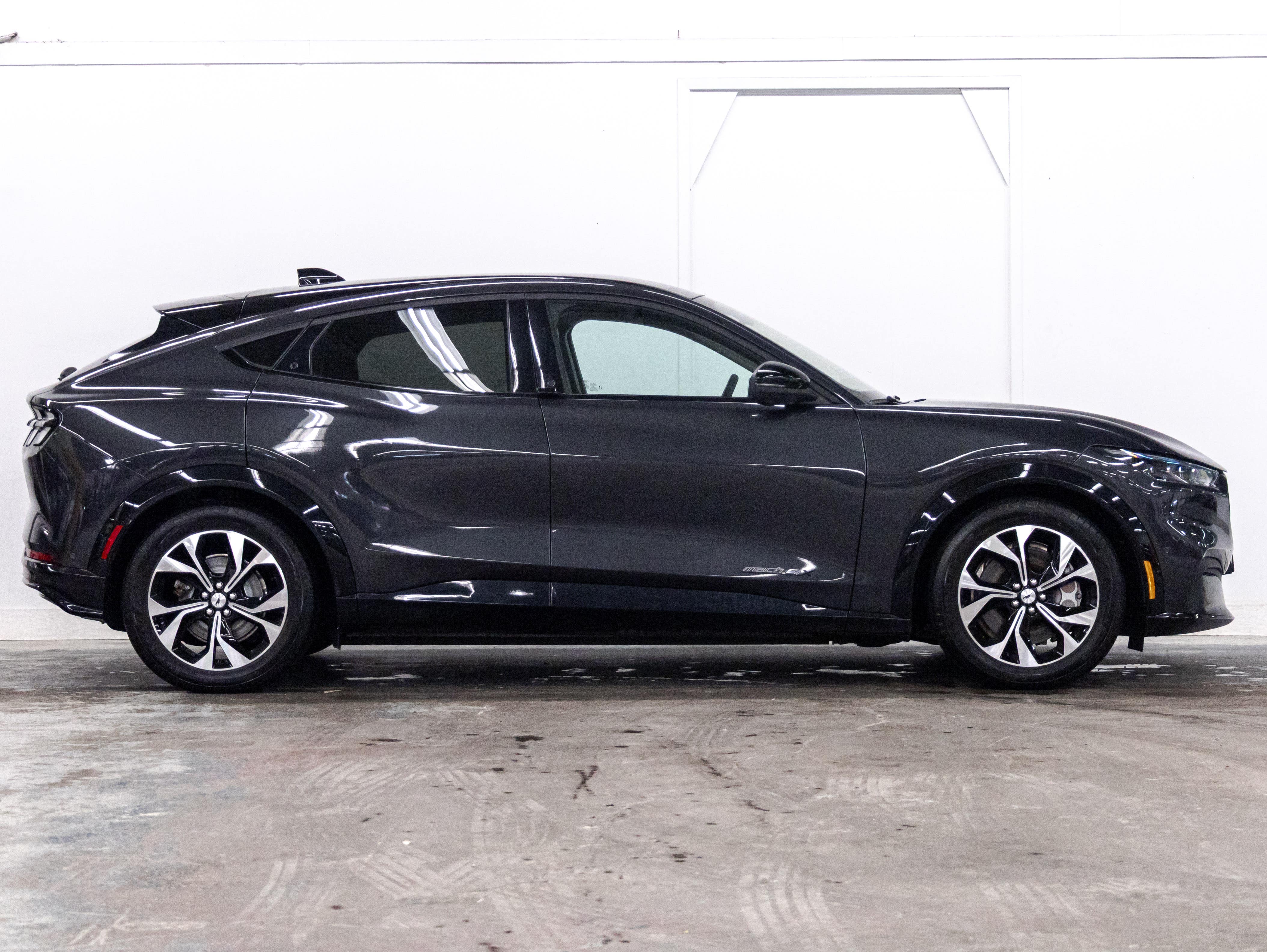 2022 Ford Mustang Mach-E