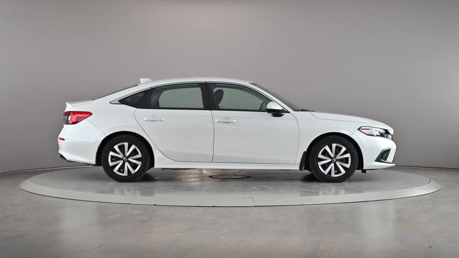 Vehicle photo 4