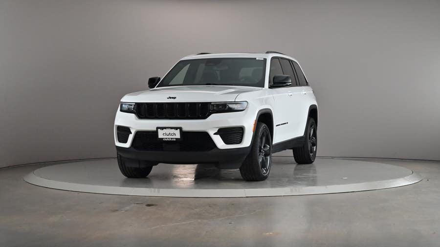 Vehicle photo 2