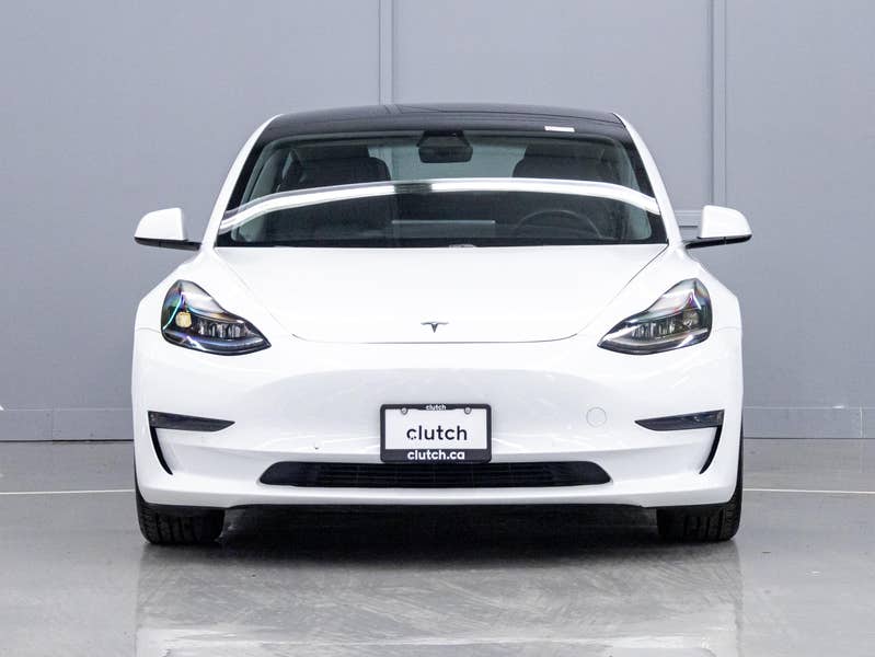Vehicle photo 2