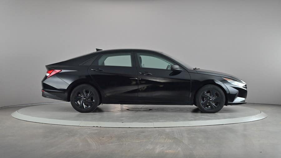 Vehicle photo 4
