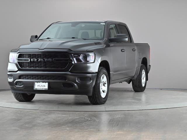 Ram 1500 SXT Crew Cab 5 1/2 ft 4x4