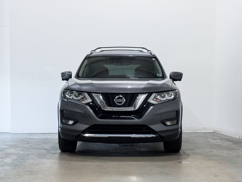 Vehicle photo 2