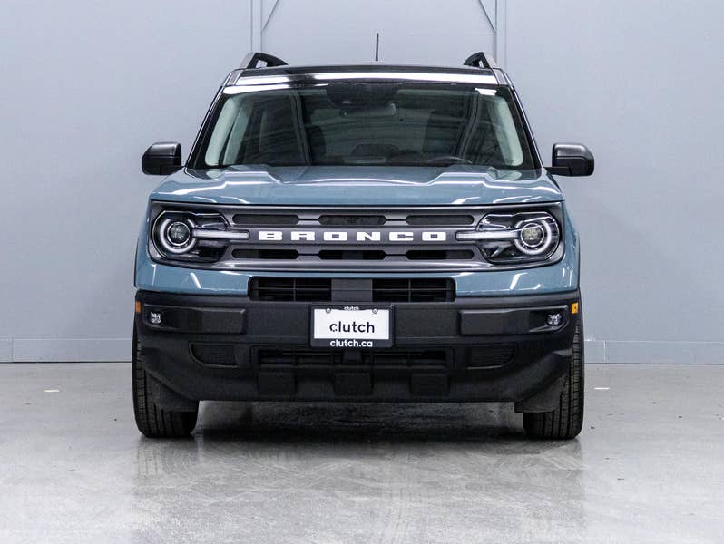 Vehicle photo 2