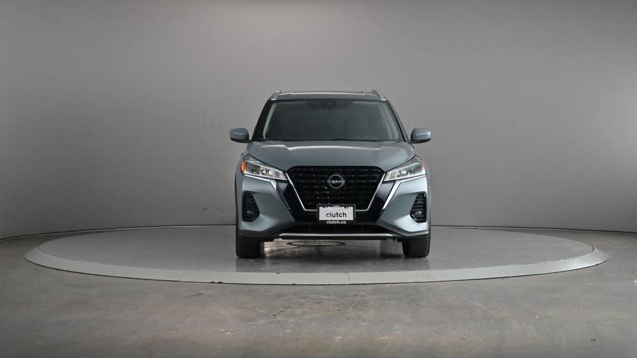 Vehicle photo 3